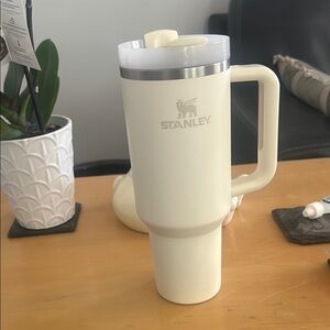 Stanley Cream Travel Mug with Handle
